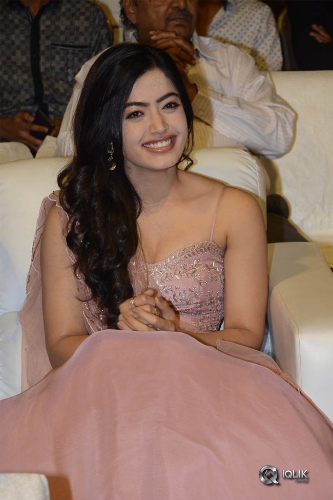 Rashmika-Mandanna-at-Geetha-Govindham-Audio-Event